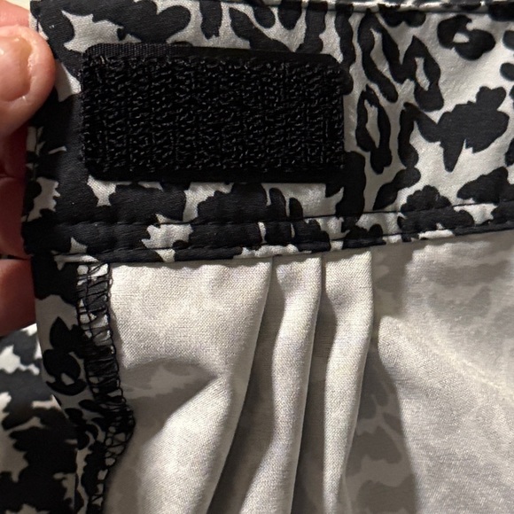 Ripskirt Hawaii black and grey  Patterned High Low Skirt - Picture 7 of 9